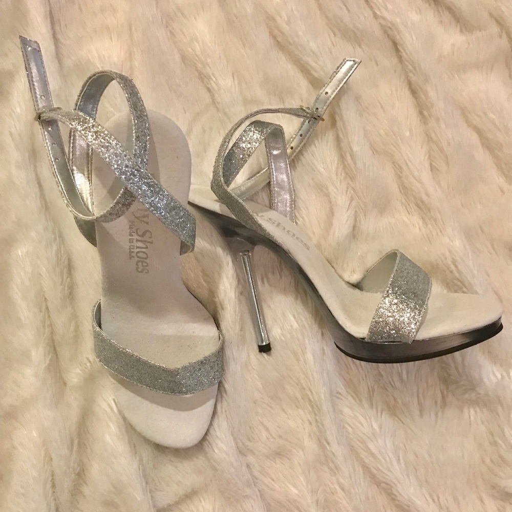 NEW Silver glitter ankle strap heels - Picture 3 of 6